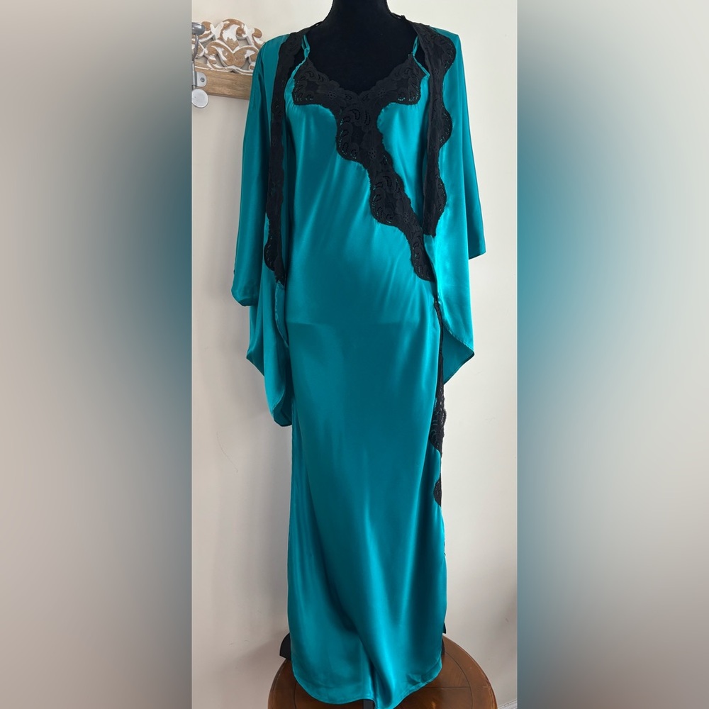 Vintage VS Gold Label Maxi Gown and Robe Set Silky Satin with Lace Trim